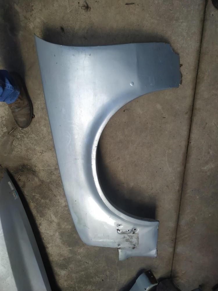 Paralama Dianteiro Esquerdo Gm Chevette 93 Com Detalhes