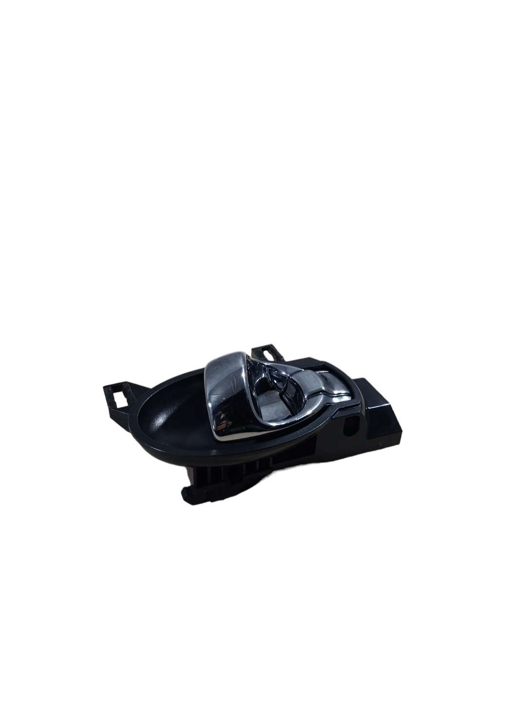 Maçaneta Interna Esquerda Nissan Versa Cromada Original L2a