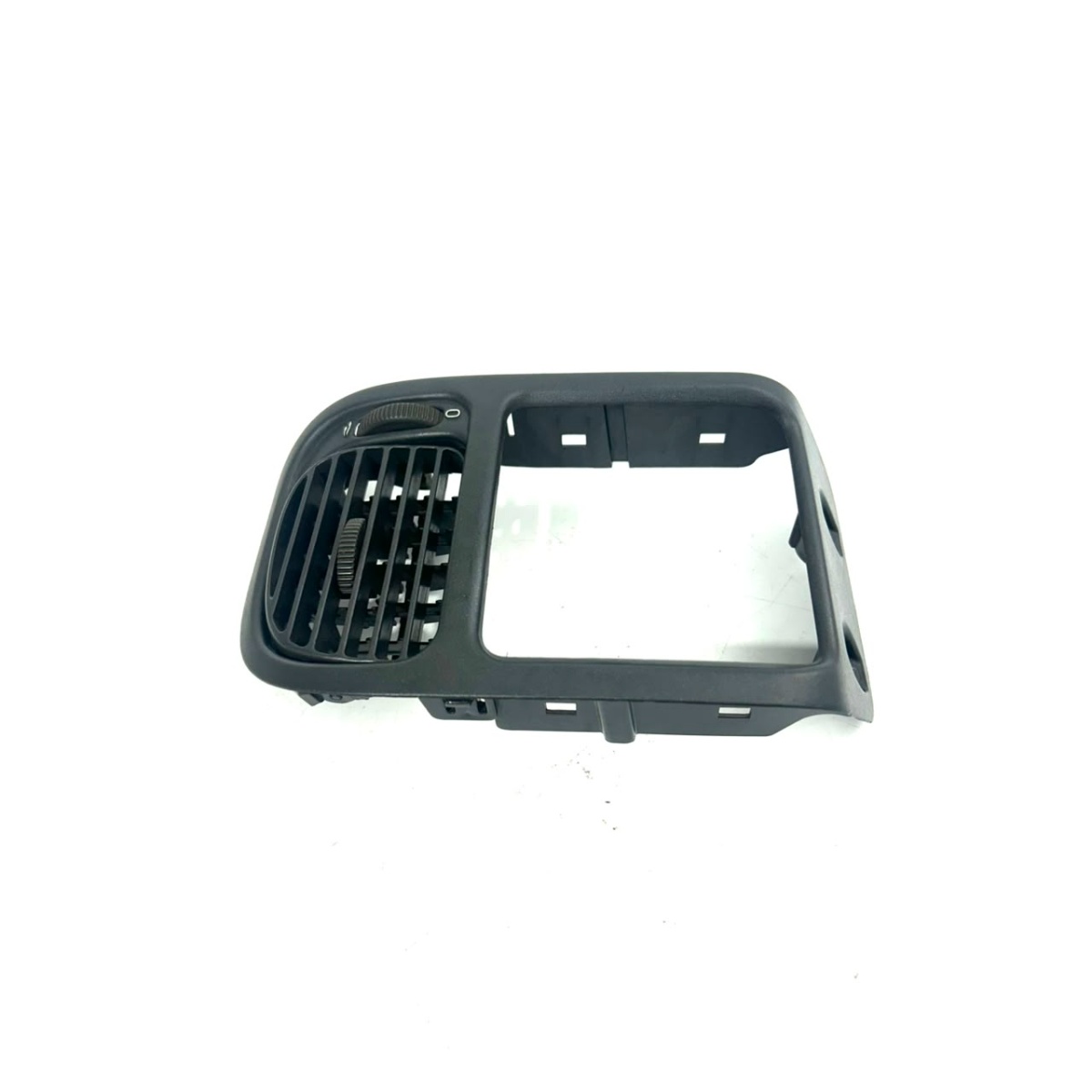 Difusor De Ar Dianteira Esquerda Volvo V40 Perua 2.0 1997 - Imagem 3