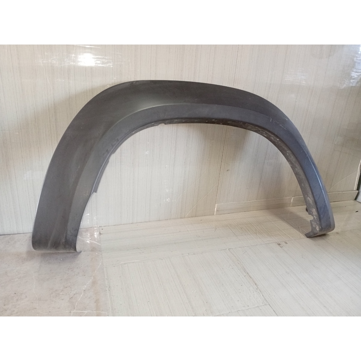 Moldura Traseira Mitsubishi L200 2024 Direita Original - Imagem 2