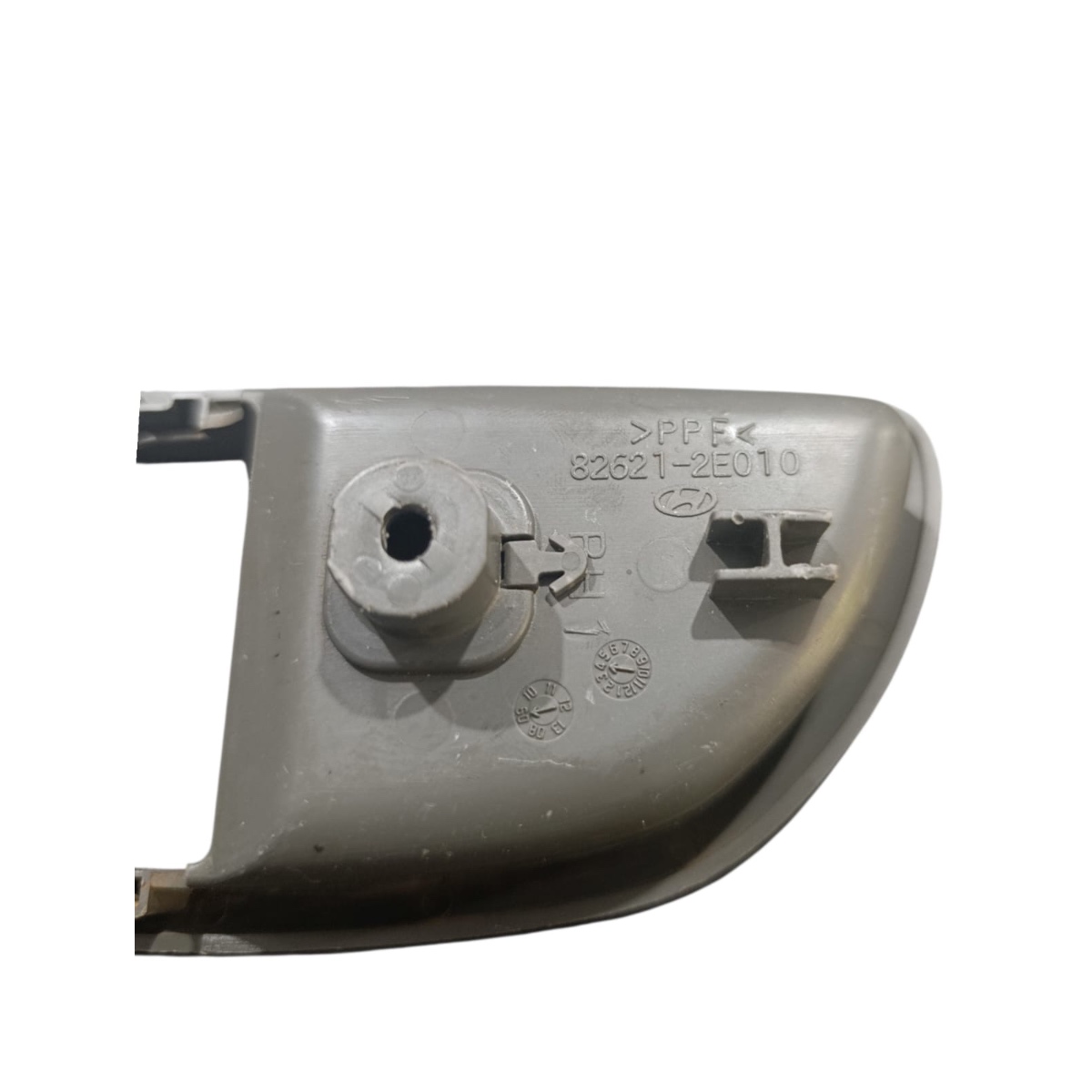 Moldura Maçaneta Interna Direita Hyundai Tucson 2008/2013 Cinza-escuro Dianteira - Imagem 3