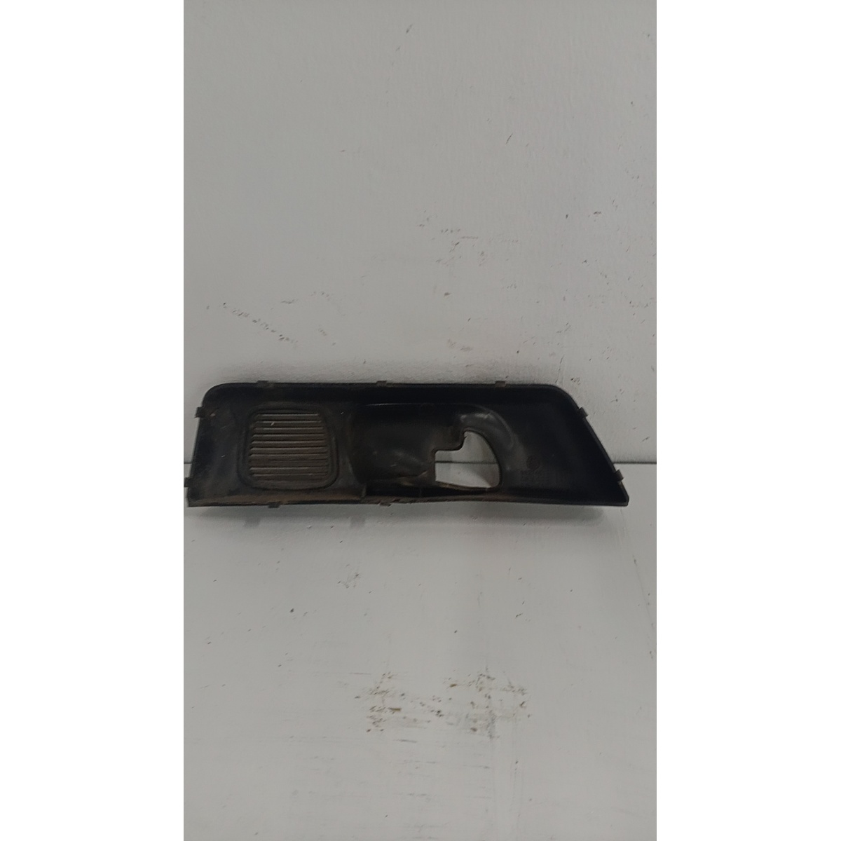 Moldura Maçaneta Interna Porta Traseira Esquerda Gm Astra 99 - Imagem 2