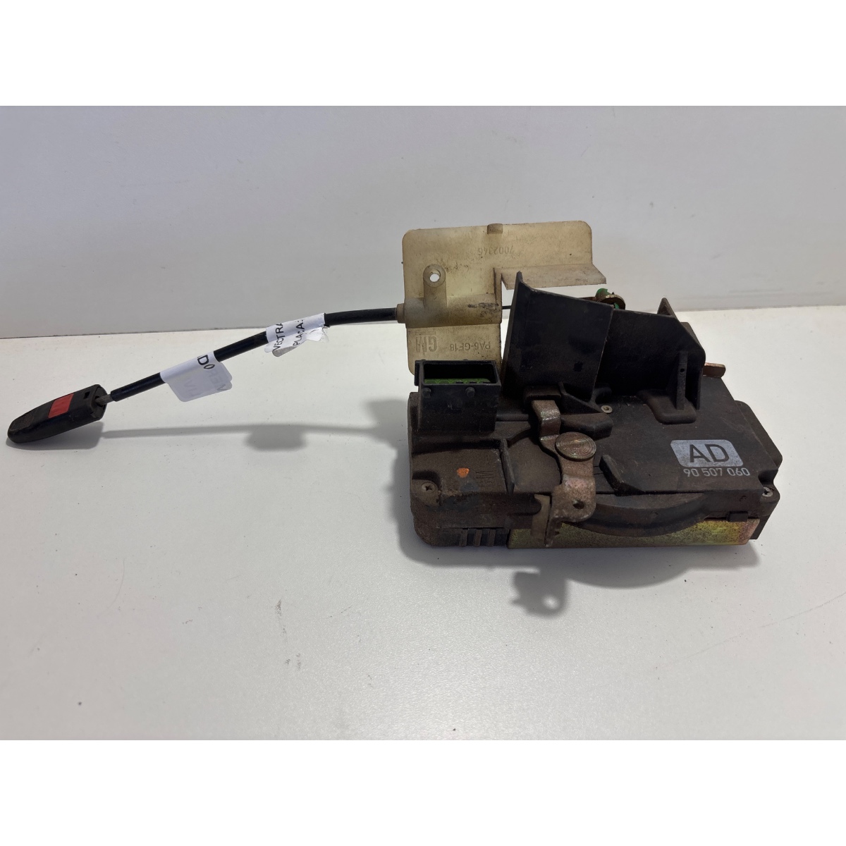 Fechadura Elétrica Dianteira Direita Vectra 97/05 usado