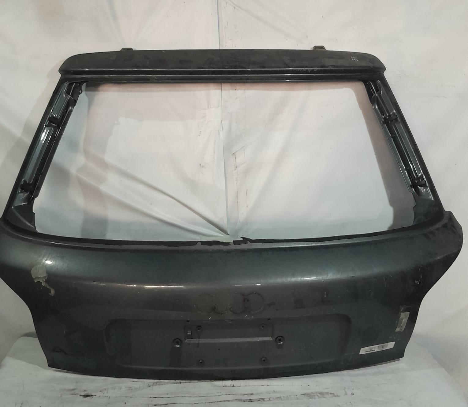 TAMPA TRASEIRA A3 (CINZA)
