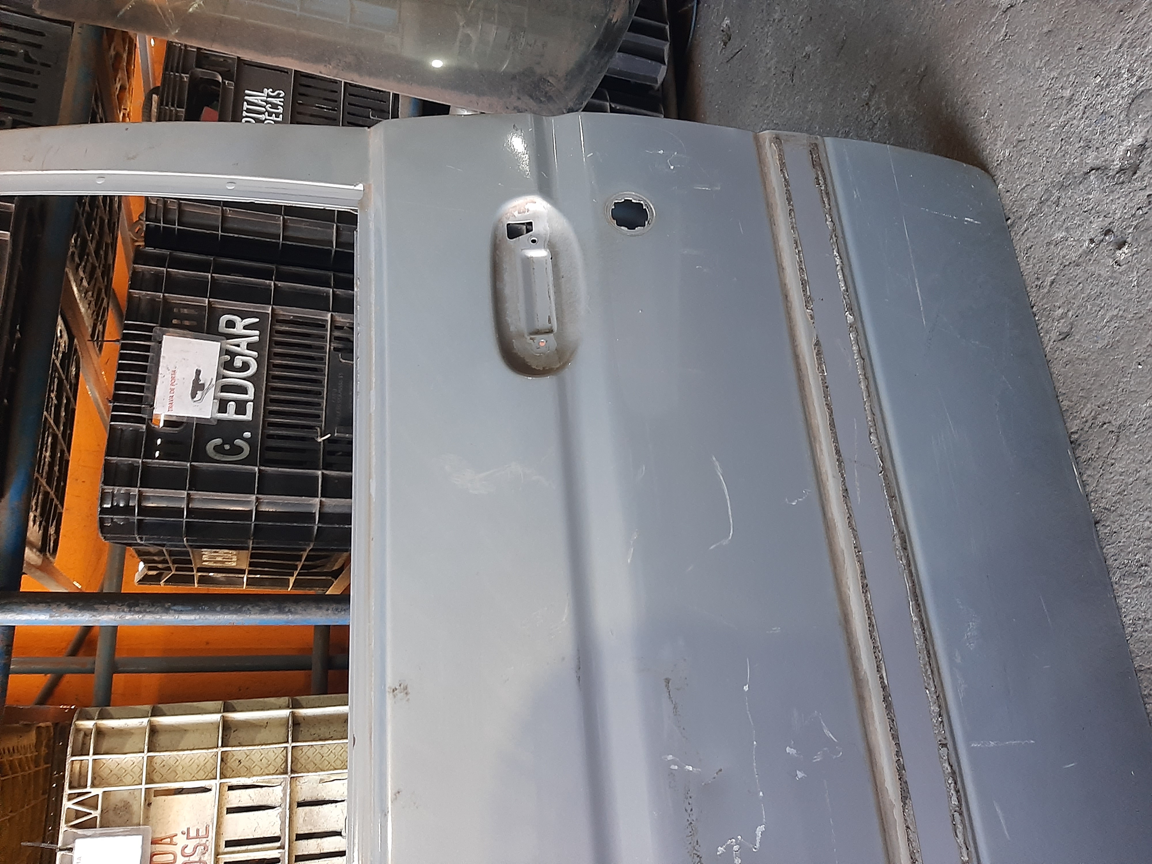 PORTA DIANTEIRA ESCORT ZETEC 4P LADO ESQUERDO (PRATA) - Imagem 3