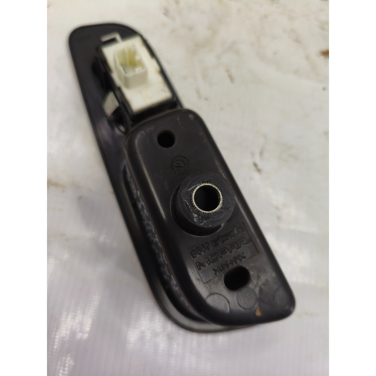 Botao Interruptor Vidro Traseiro Fiat Toro 2016 A 2024 B569 - Imagem 5