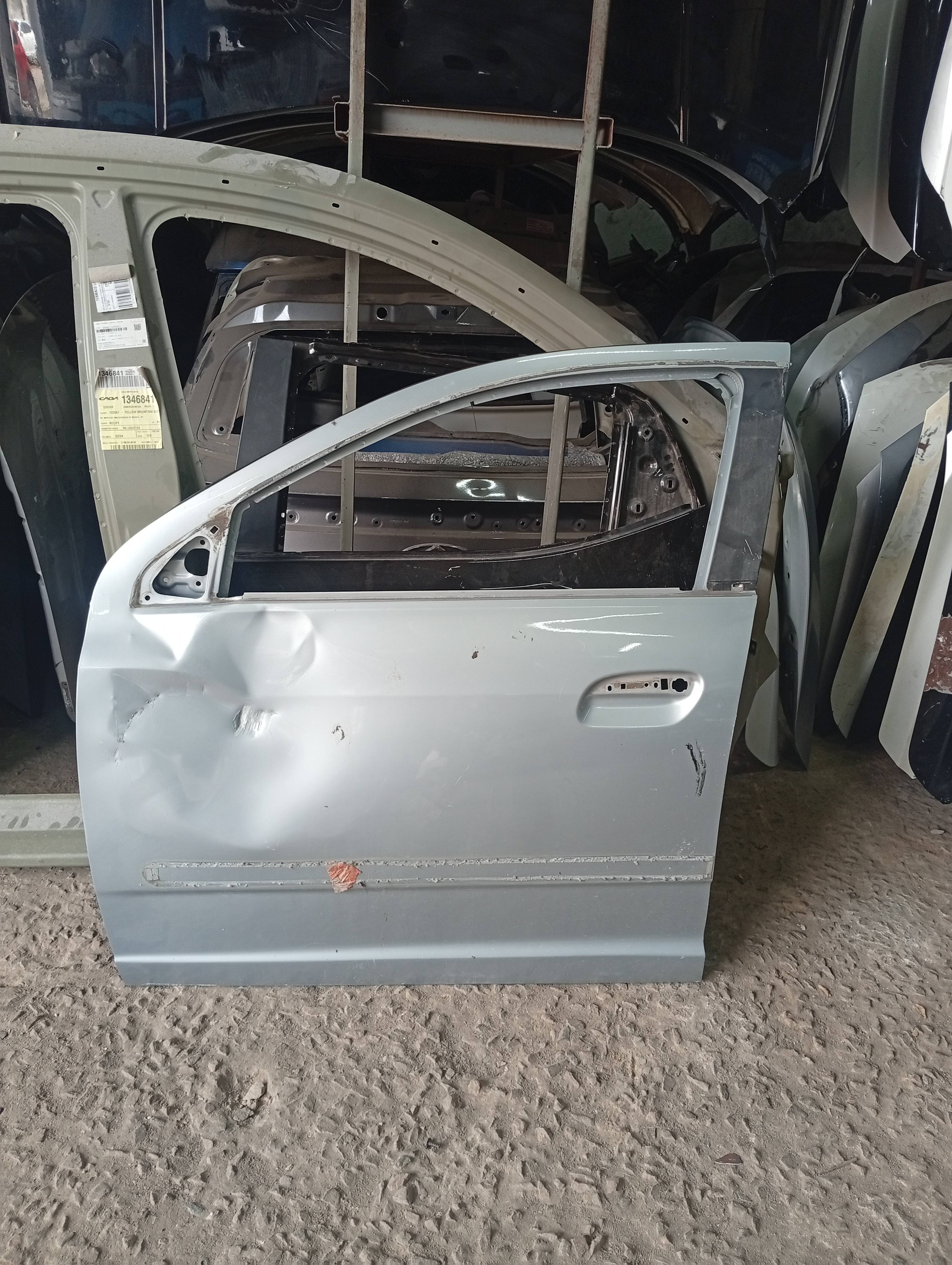 Porta Dianteira Esquerda Chevrolet Cobalt 2018