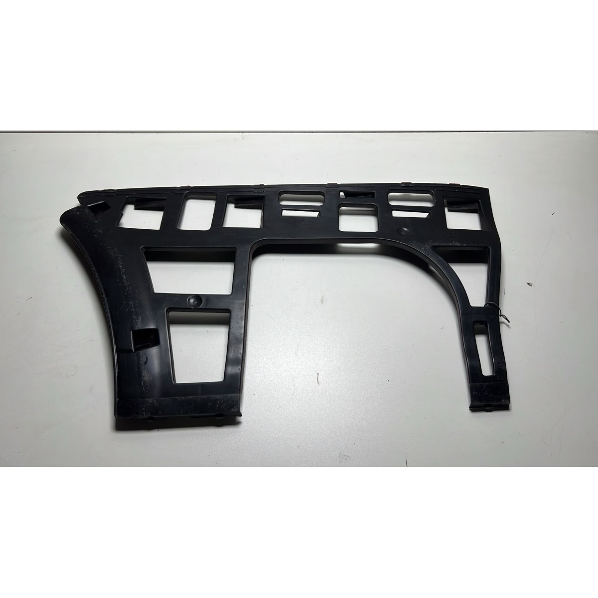 Guia Parachoque Tras Esq Jetta Variant 2011 E 2012 1k9807377