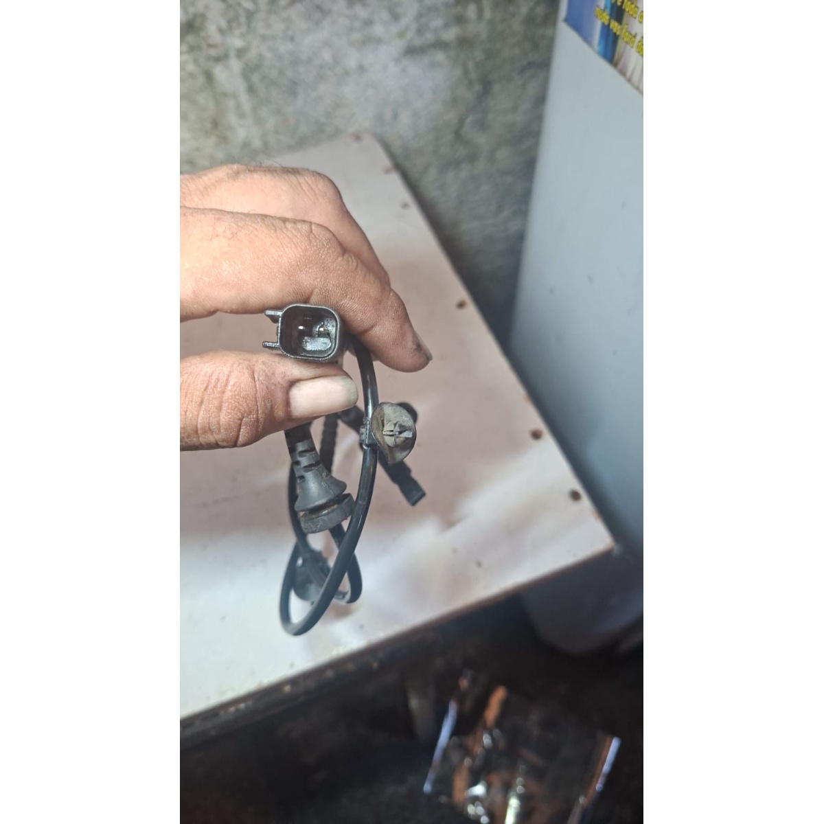 Sensor Abs Traseiro Esquerdo Chevrolet Onix Tracker 26254249 - Imagem 4
