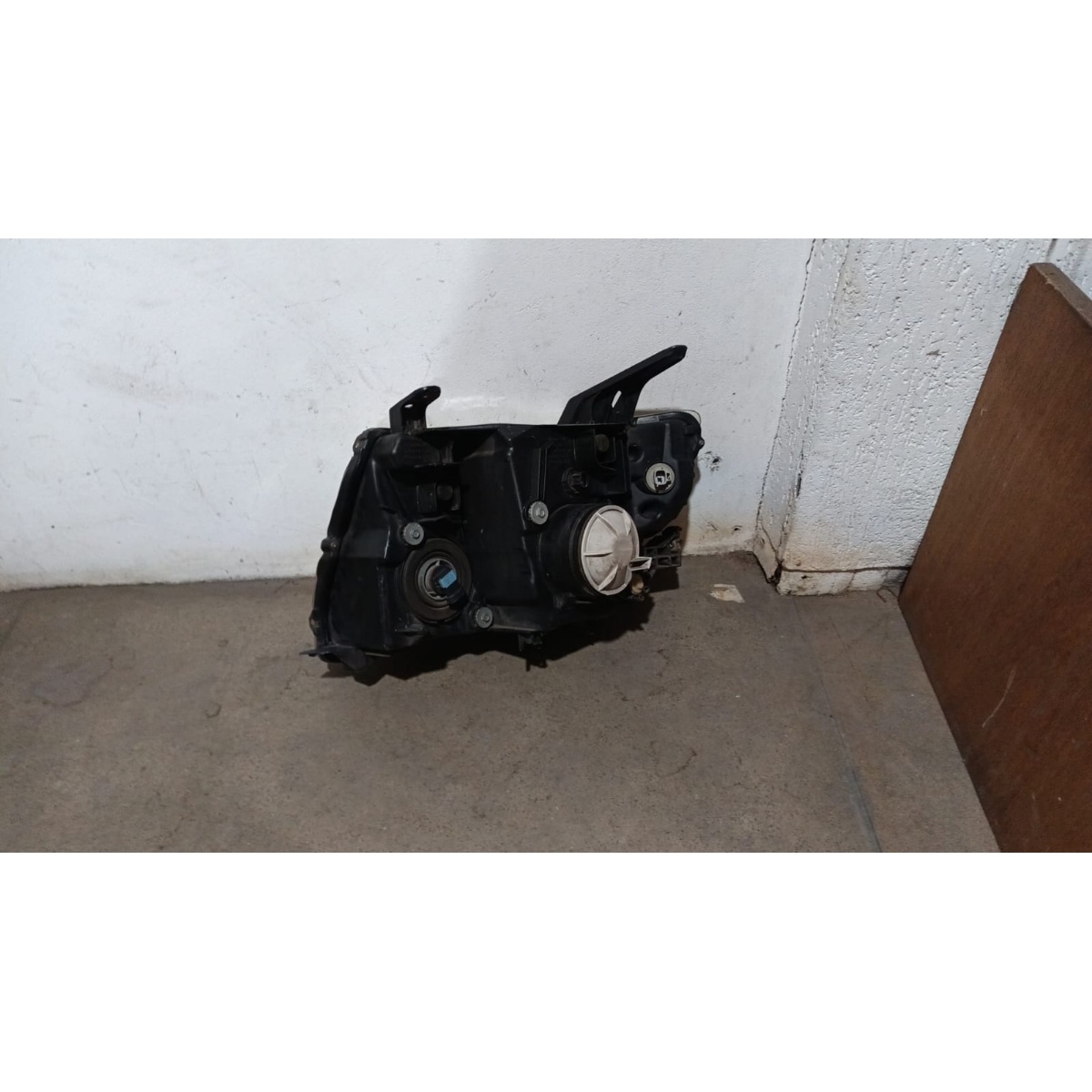 Farol Direito Mitsubishi Pajero Full Xenon 2008-2021 - Imagem 5