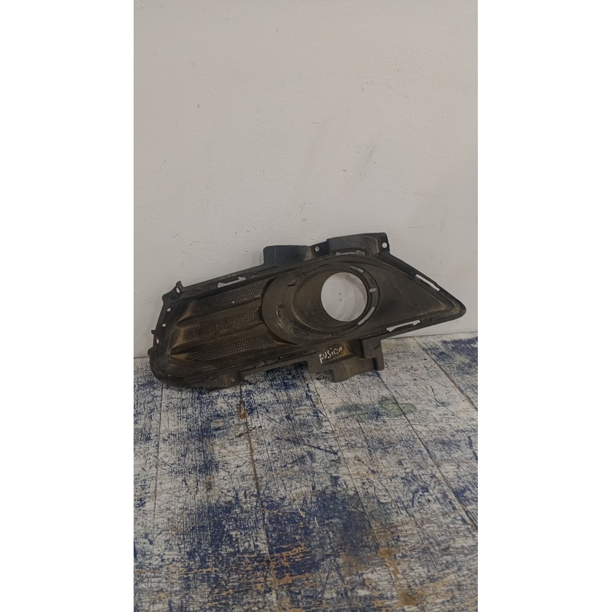 Moldura Farol De Milha Lado Esquerdo Ford Fusion Esquerdo - Imagem 3