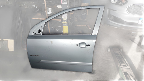 Porta Dianteira Esquerda Do Vectra Usada