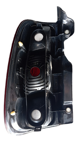 Lanterna Traseira Direita Do Uno Vivace Direito/passageiro Vermelho - Imagem 2