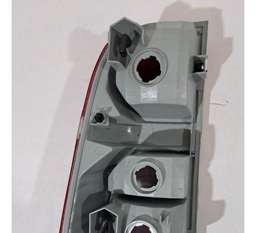 Lanterna Traseira Hilux 2012 2013 2014 2015 Lado Direito Direito Vermelho - Imagem 4