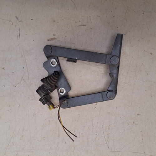 Braço Dobradiça Do Capo Santana Original Direito - Imagem 3