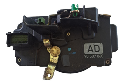 Fechadura Dianteira Direita Do Vectra 1997 A 2005