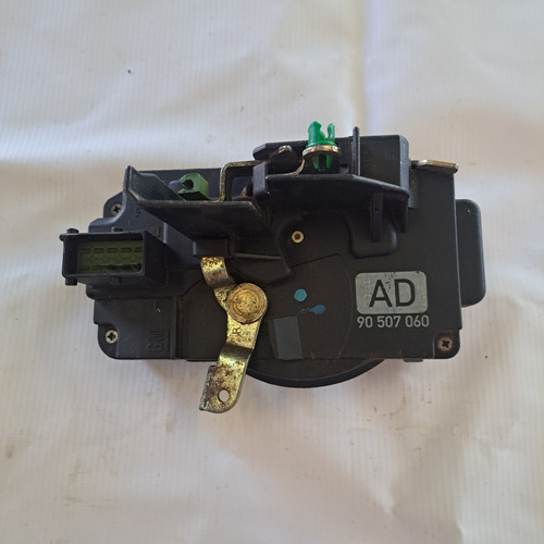 Fechadura Dianteira Direita Do Vectra 1997 A 2005 - Imagem 2