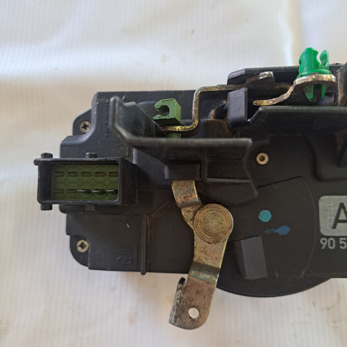 Fechadura Dianteira Direita Do Vectra 1997 A 2005 - Imagem 3