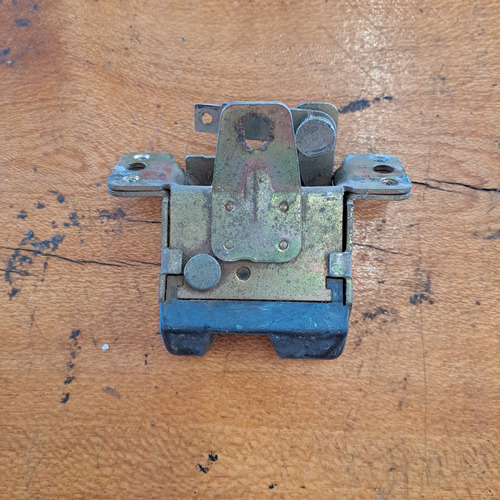 Fechadura Porta Malas Kadett Mecânica Original 52251595 - Imagem 4