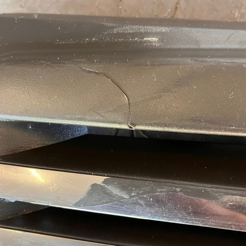 Grade Do Radiador Uno Fire 09/13 Economy 1001770550 Original Preto Brilhante - Imagem 4