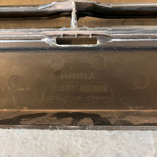 Grade Inferior Do Radiador Hilux 2015-2017 531120k160 Preto Fosco - Imagem 4