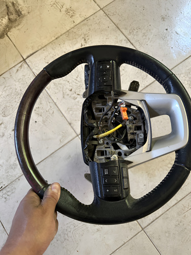 Volante Direção Com Comandos Toyota Hilux 2016 A 2023 Preto