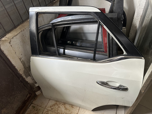 Porta Toyota Sw4 Carro/caminhonete - Lado Direito Traseira Esquerda Prateado - Imagem 2