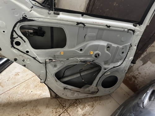 Porta Toyota Sw4 Carro/caminhonete - Lado Direito Traseira Esquerda Prateado - Imagem 6