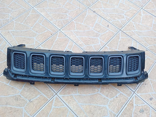 Grade Frontal Jeep Compass Original - Excelente Estado Preto Brilhante - Imagem 2