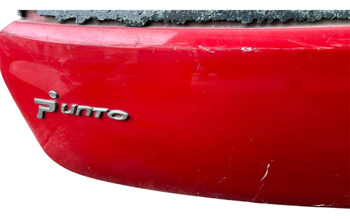 Tampa Traseira Fiat Punto  Vermelha Original Usada 51753093 Vermelha - Imagem 4