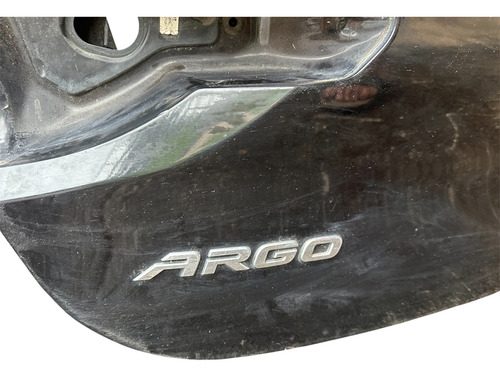 Tampa Traseira Fiat Argo Turbo Original Usada 52216153 Preta - Imagem 4