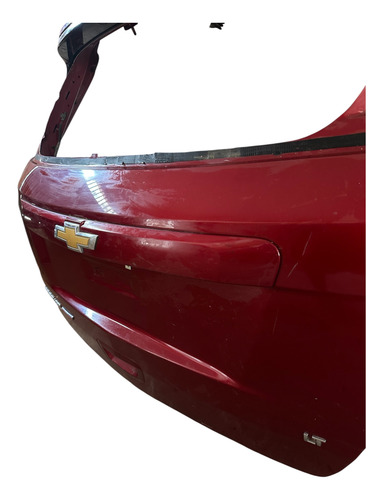 Tampa Traseira Chevrolet Tracker Vrm Original Usada 94826579 Vermelha - Imagem 2
