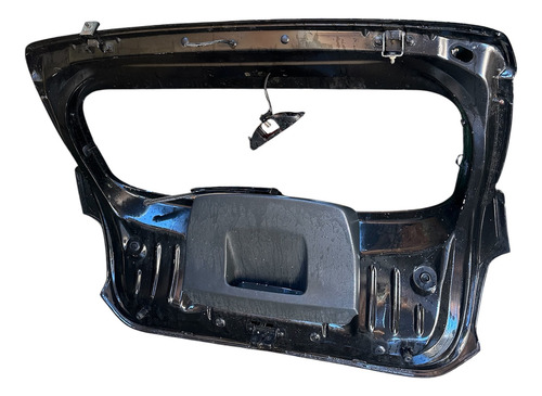 Tampa Do Porta Mala/tampa Traseira Sandero 17 Usd 901006398r Preto - Imagem 2