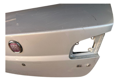 Tampa Porta-malas Fiat Siena 08/11 Original 26344898 Veícul Prateado - Imagem 3