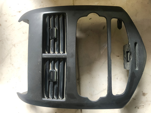 Moldura Central Painel Com Difusor Sonic 12/14 Preto (usado)