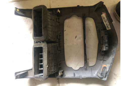 Moldura Central Painel Com Difusor Sonic 12/14 Preto (usado) - Imagem 2