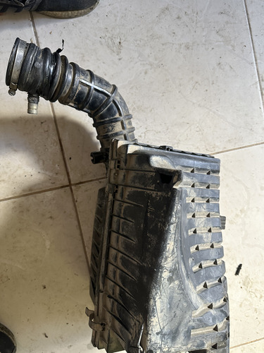 Tampa Caixa Filtro Ar Vectra 95/05 Org  Gm 90499599 (usado) - Imagem 3