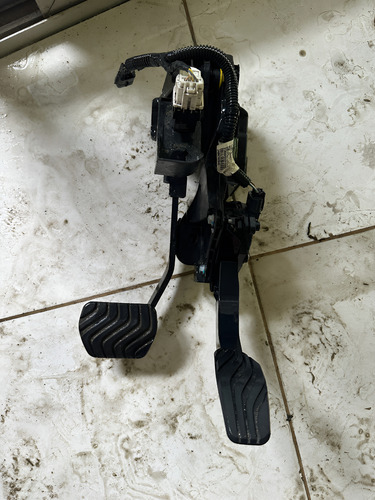 Pedal Freio E Acelerador Eletronico Renault Captur 2022 Usad