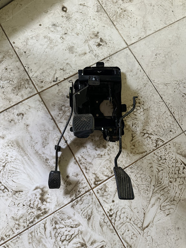 Conjunto Pedal Acelerador Embreagem Chery Qq 1.1 2014 (usado - Imagem 3