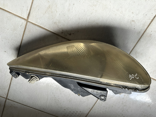 Farol Direito Peugeot 206 2005 A 2010 Usado Com Detalhes Direito/passageiro