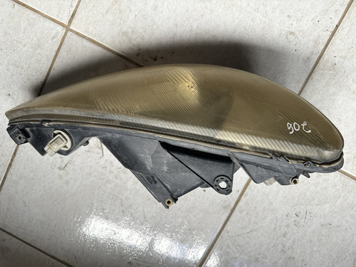 Farol Direito Peugeot 206 2005 A 2010 Usado Com Detalhes Direito/passageiro - Imagem 2