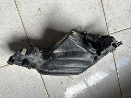 Farol Direito Peugeot 206 2005 A 2010 Usado Com Detalhes Direito/passageiro - Imagem 3