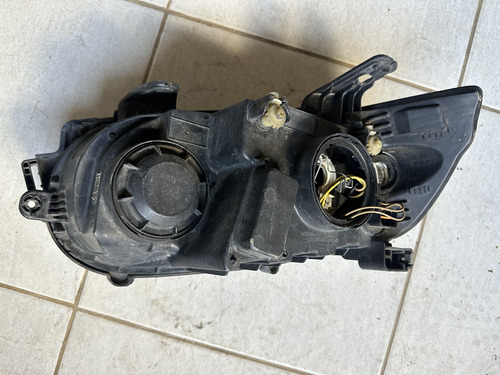 Farol Direito Gm Sonic 2012 A 2014 Usado Com Detalhes Passag Direito/passageiro - Imagem 5