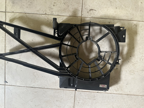 Defletor Do Condensador Do Ar Condicionado Vectra Usado