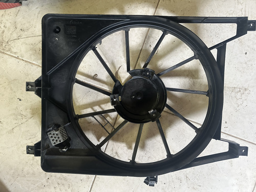 Defletor De Ventoinha Bosch F 006 D10 034 Usado Renault - Imagem 4