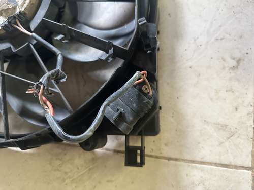 Ventoinha Radiador Eletroventilador 8d0 807 555 8d0121 303 R - Imagem 2