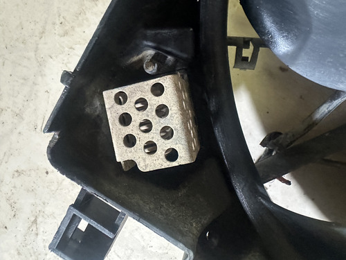 Ventoinha Radiador Eletroventilador 8d0 807 555 8d0121 303 R - Imagem 5