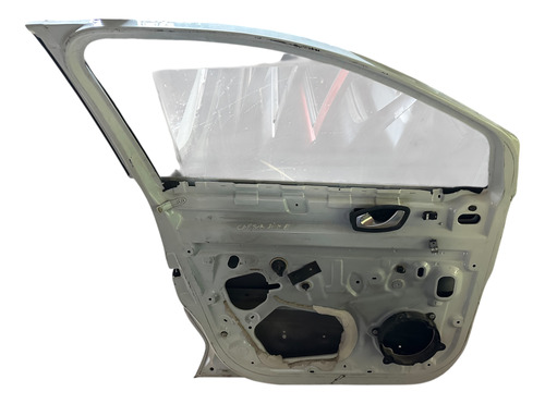 Porta Dianteira Esquerda Renault Captur Usada Branca Dianteira Esquerdo Cinza - Imagem 2