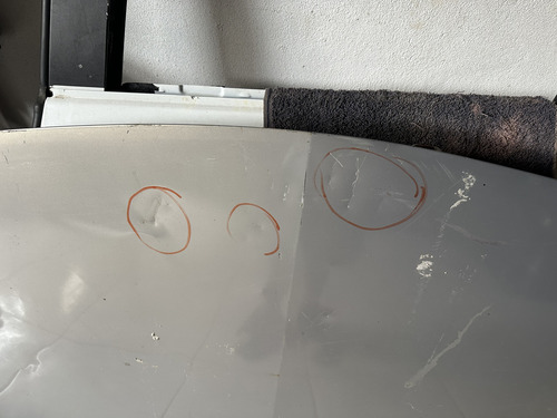 Capo Dianteiro Megane 2007 Sedan (usado) Com Detalhes Cinza - Imagem 2