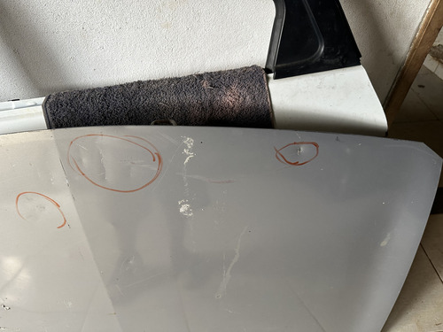 Capo Dianteiro Megane 2007 Sedan (usado) Com Detalhes Cinza - Imagem 3